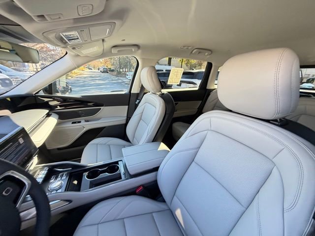 New 2026 Lincoln Nautilus Premier image 13