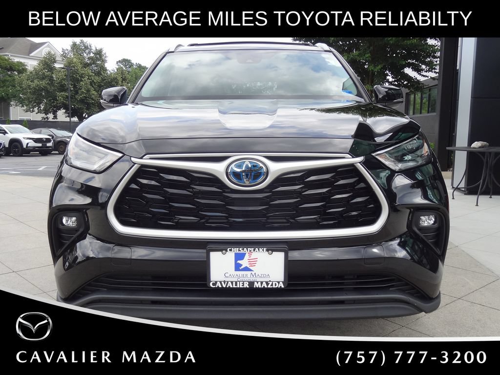 Used 2023 Toyota Highlander XLE AWD/4WD image 9