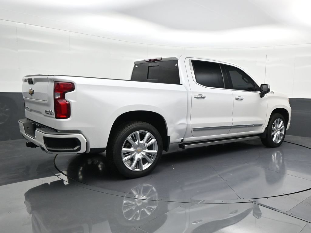 Used 2023 Chevrolet Silverado 1500 High Country w/ High Country Premium Package image 5