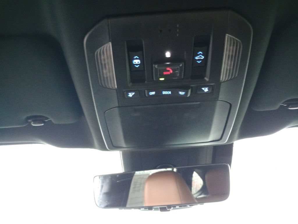 Used 2021 Toyota Highlander Platinum FWD image 10
