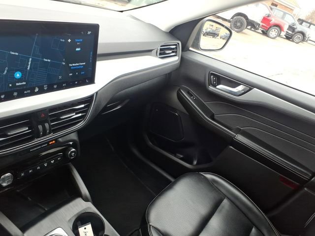 Certified 2024 Ford Escape Platinum image 23