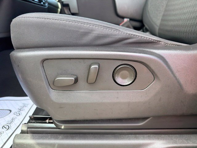 Certified 2024 Chevrolet Silverado 1500 LT AWD/4WD image 15