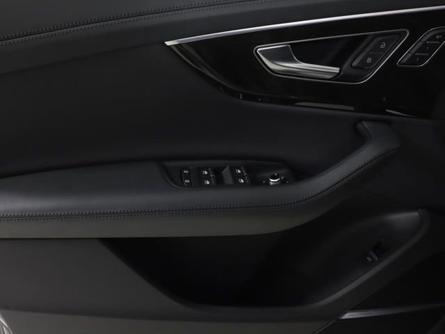 Used 2023 Audi Q7 3.0T Prestige w/ Prestige Package image 11