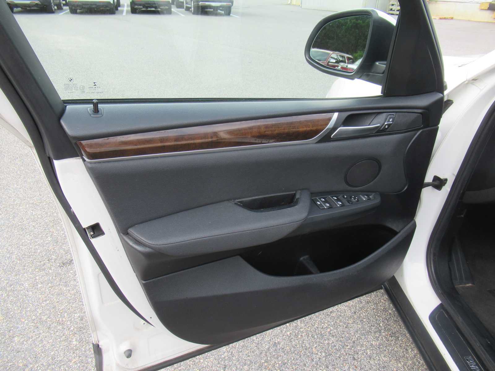 Used 2016 BMW X3 xDrive28i AWD/4WD image 25