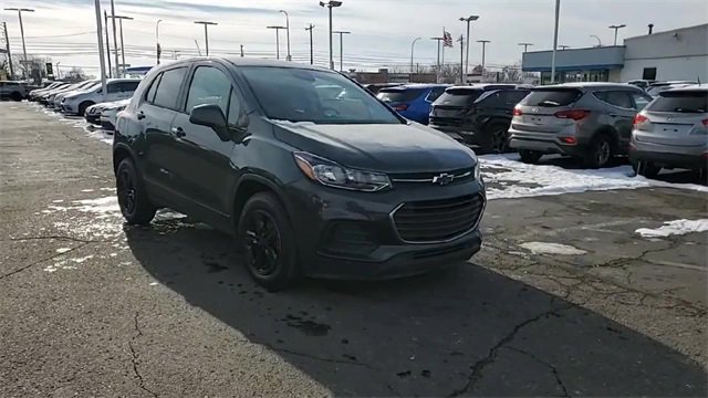 Certified 2019 Chevrolet Trax LS w/ Tint and Cruise Package image 9