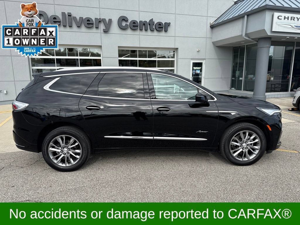 Used 2022 Buick Enclave Avenir w/ Avenir Technology Package AWD/4WD image 4