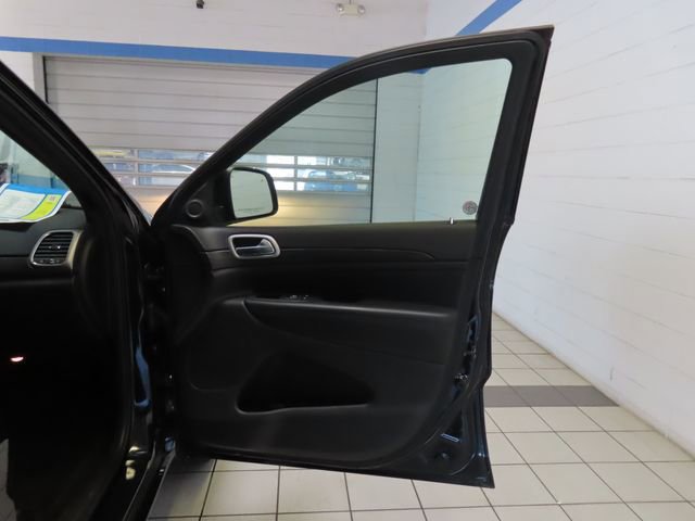 Used 2021 Jeep Grand Cherokee Laredo X RWD image 27