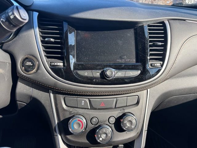 Used 2022 Chevrolet Trax LT w/ Driver Confidence Package image 10