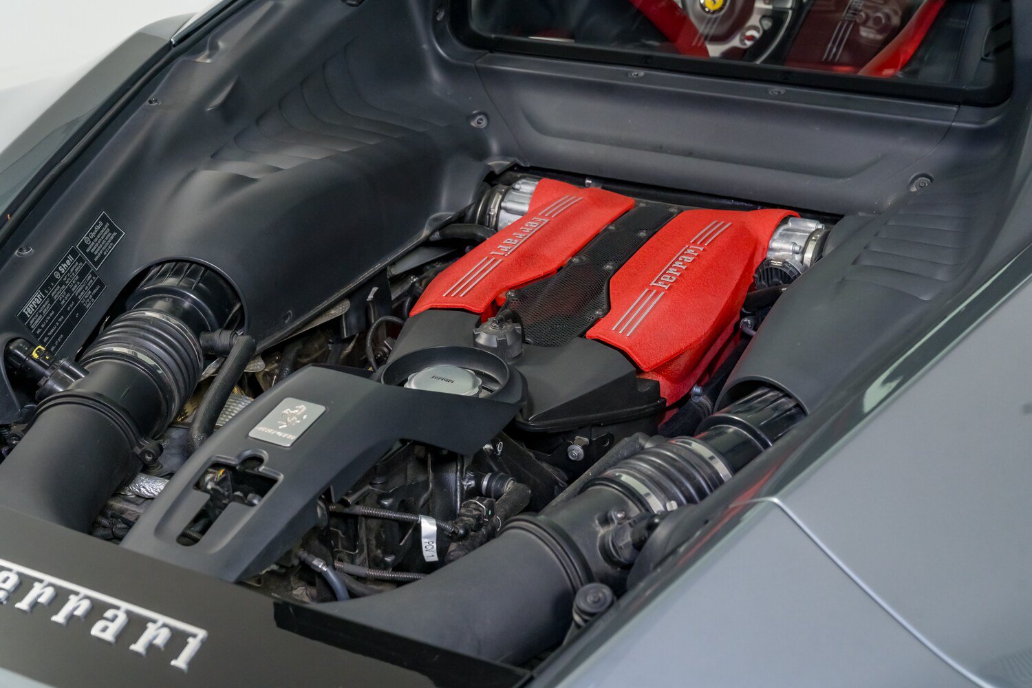 Used 2017 Ferrari 488 GTB RWD image 41