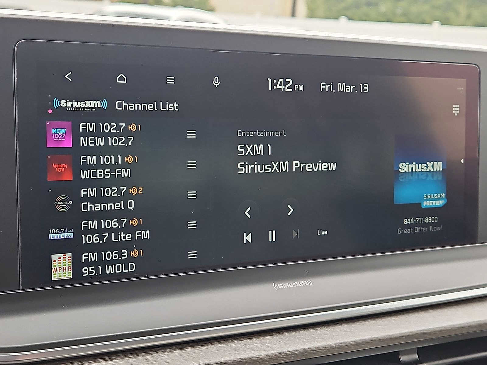 Used 2022 Kia Telluride EX w/ EX Premium Package image 14
