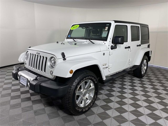 Used 2018 Jeep Wrangler Unlimited Sahara w/ Connectivity Group image 4