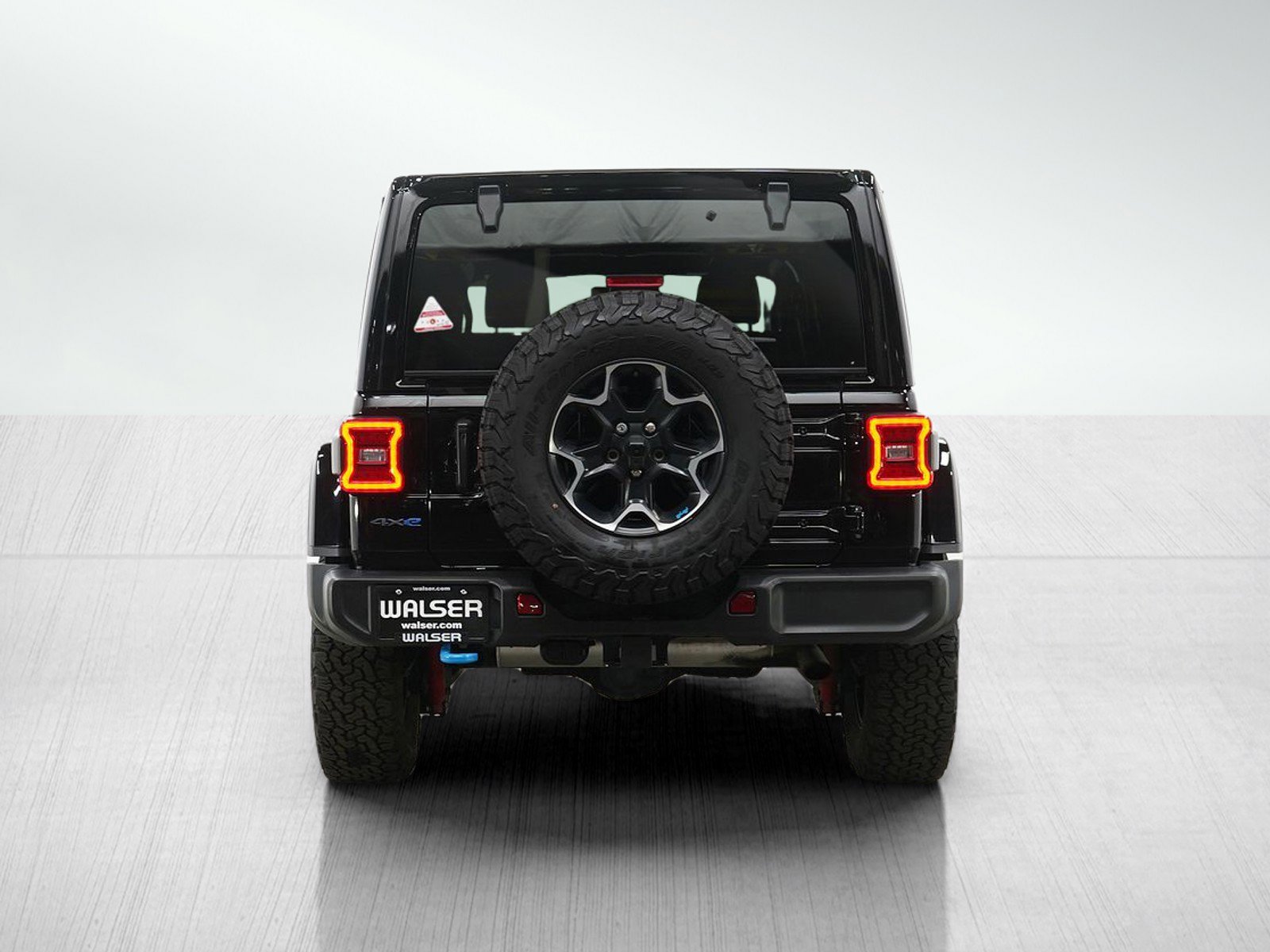 Used 2023 Jeep Wrangler Unlimited Rubicon 4xe w/ Cold Weather Group image 4