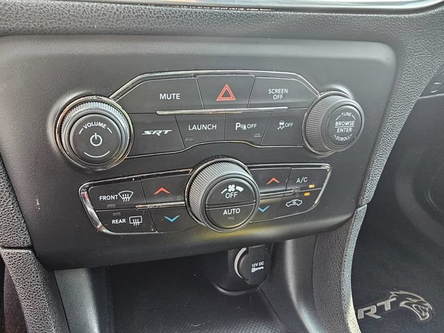 Used 2018 Dodge Charger SRT Hellcat w/ Harman/Kardon Audio Group RWD image 24
