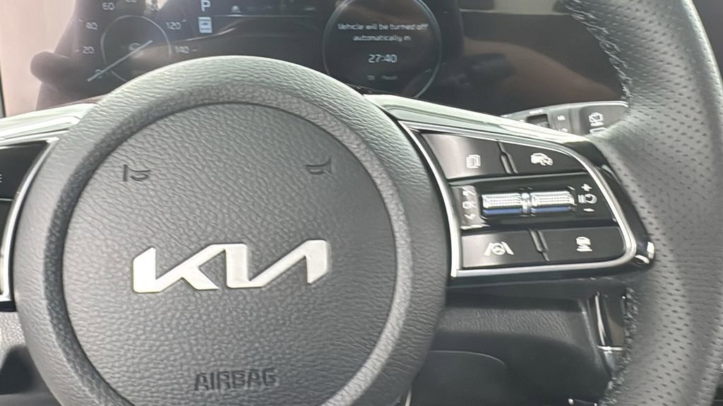 New 2026 Kia Seltos SX w/ SX Sunroof Package image 24