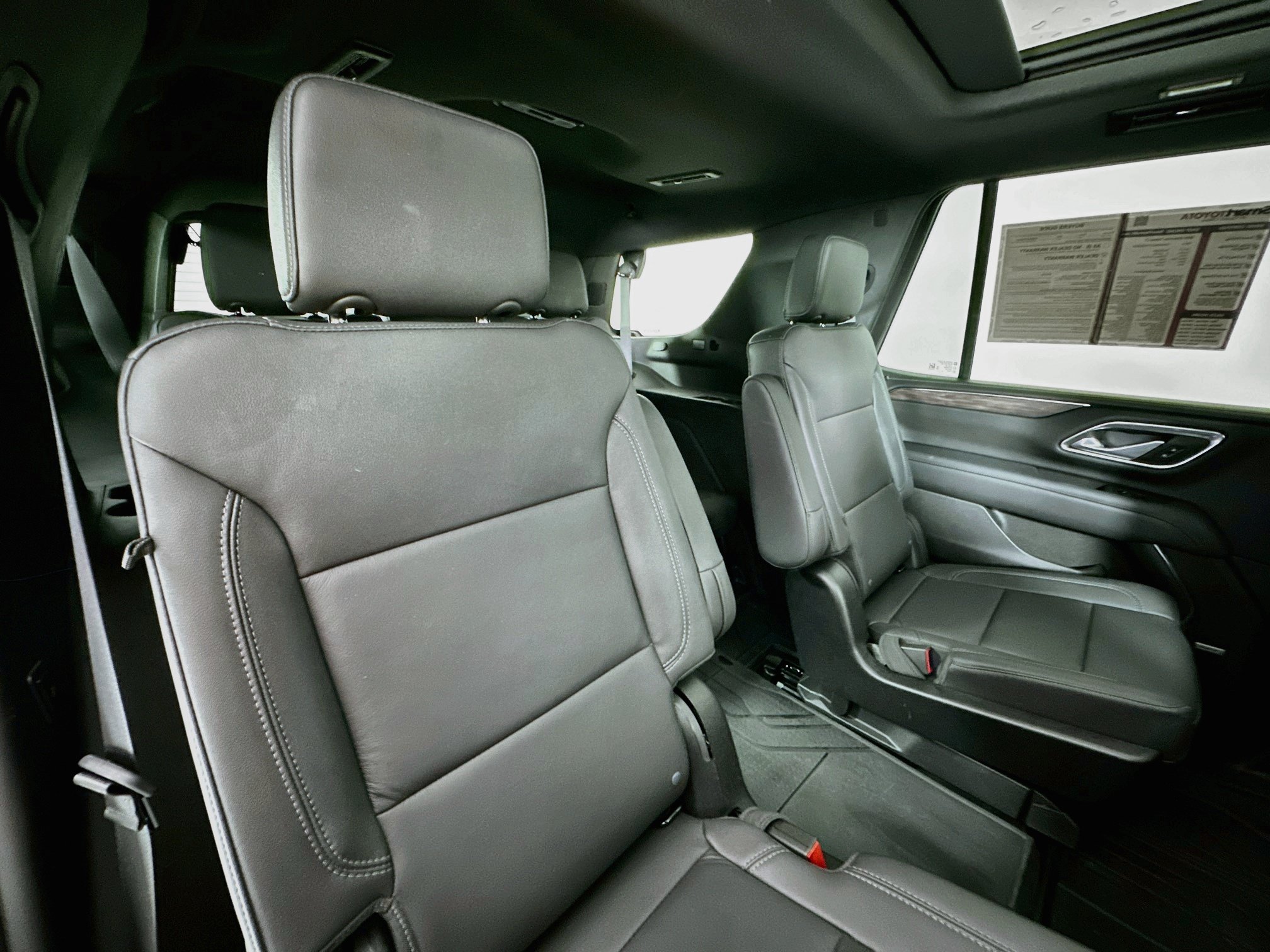 Used 2023 Chevrolet Tahoe LT w/ Luxury Package AWD/4WD image 29