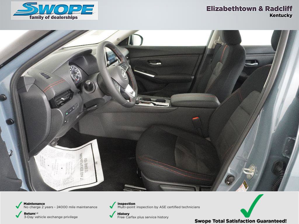 New 2025 Nissan Sentra SR w/ Midnight Edition image 8