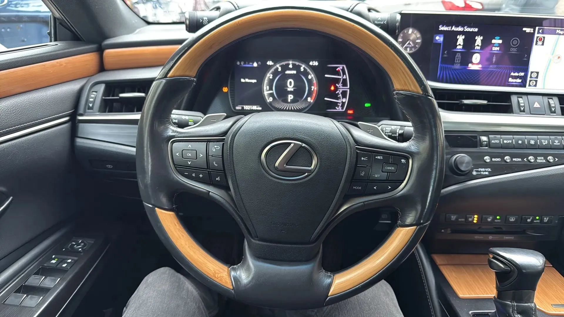 Used 2019 Lexus ES 350 image 10