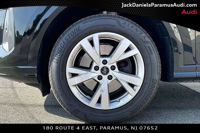 Used 2025 Audi Q5 Premium w/ Convenience Package AWD/4WD image 8