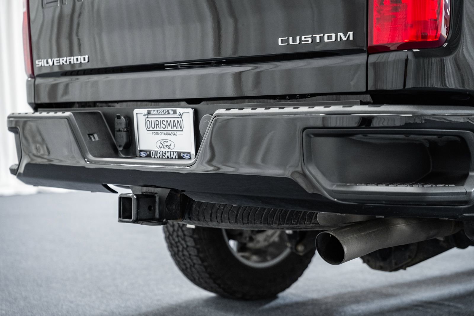 Used 2024 Chevrolet Silverado 2500 Custom image 25