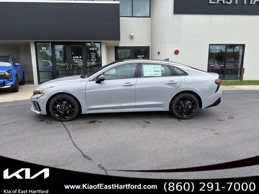 New 2027 Kia K5 GT-Line FWD image 2