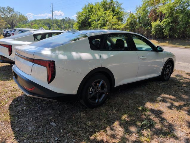 New 2026 Kia K4 FWD image 3