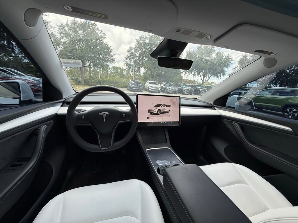 Used 2024 Tesla Model Y Long Range AWD/4WD image 19