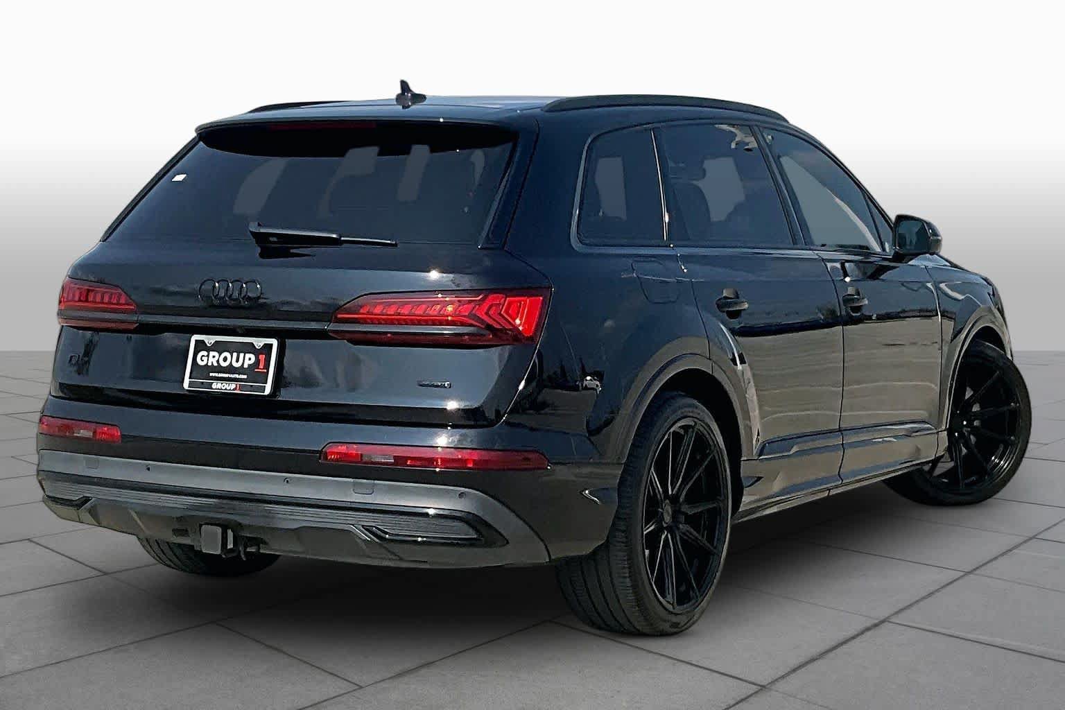 Used 2020 Audi Q7 3.0T Prestige w/ Prestige Package AWD/4WD image 12