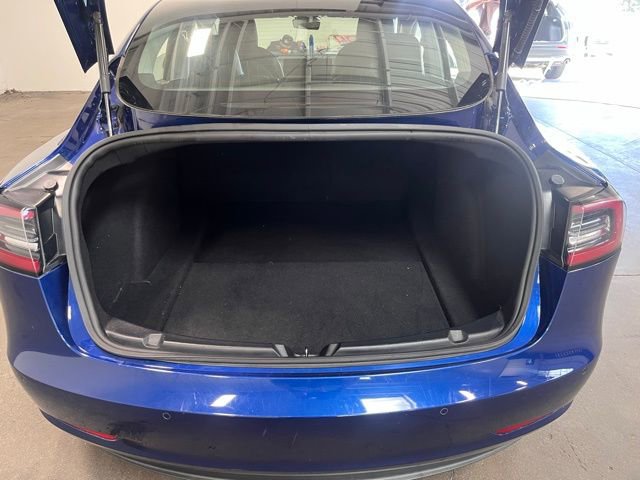 Used 2018 Tesla Model 3 Long Range image 16