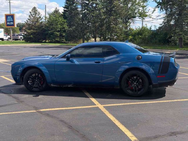 Used 2022 Dodge Challenger R/T Scat Pack RWD image 9