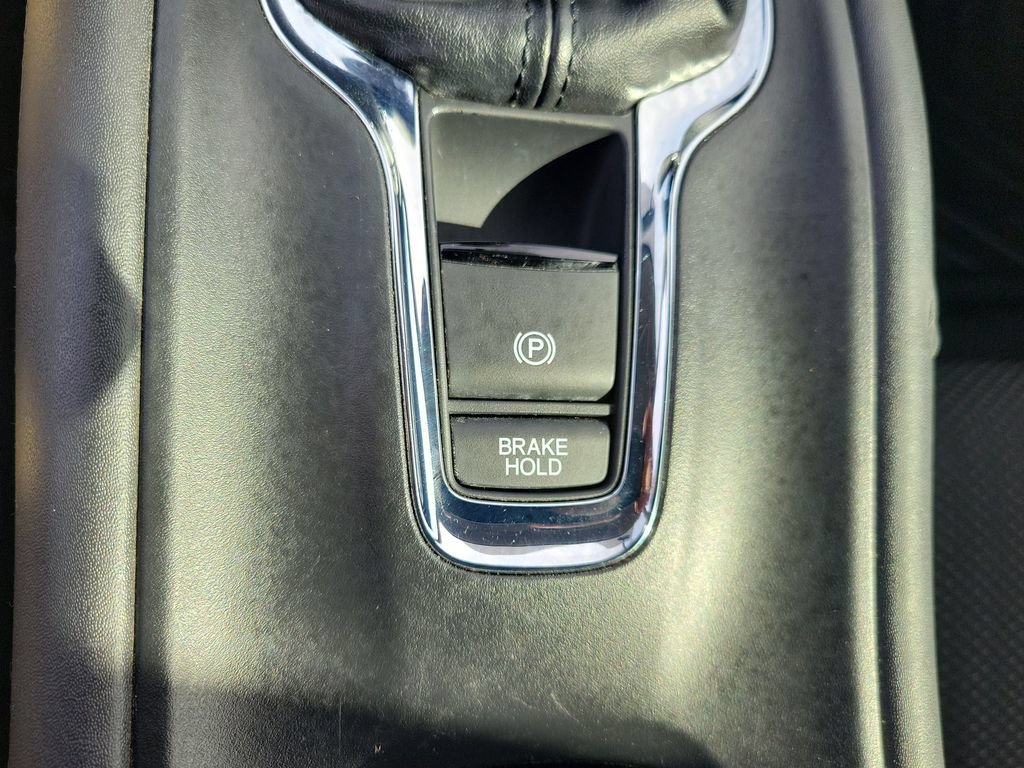 Certified 2017 Honda HR-V EX image 34