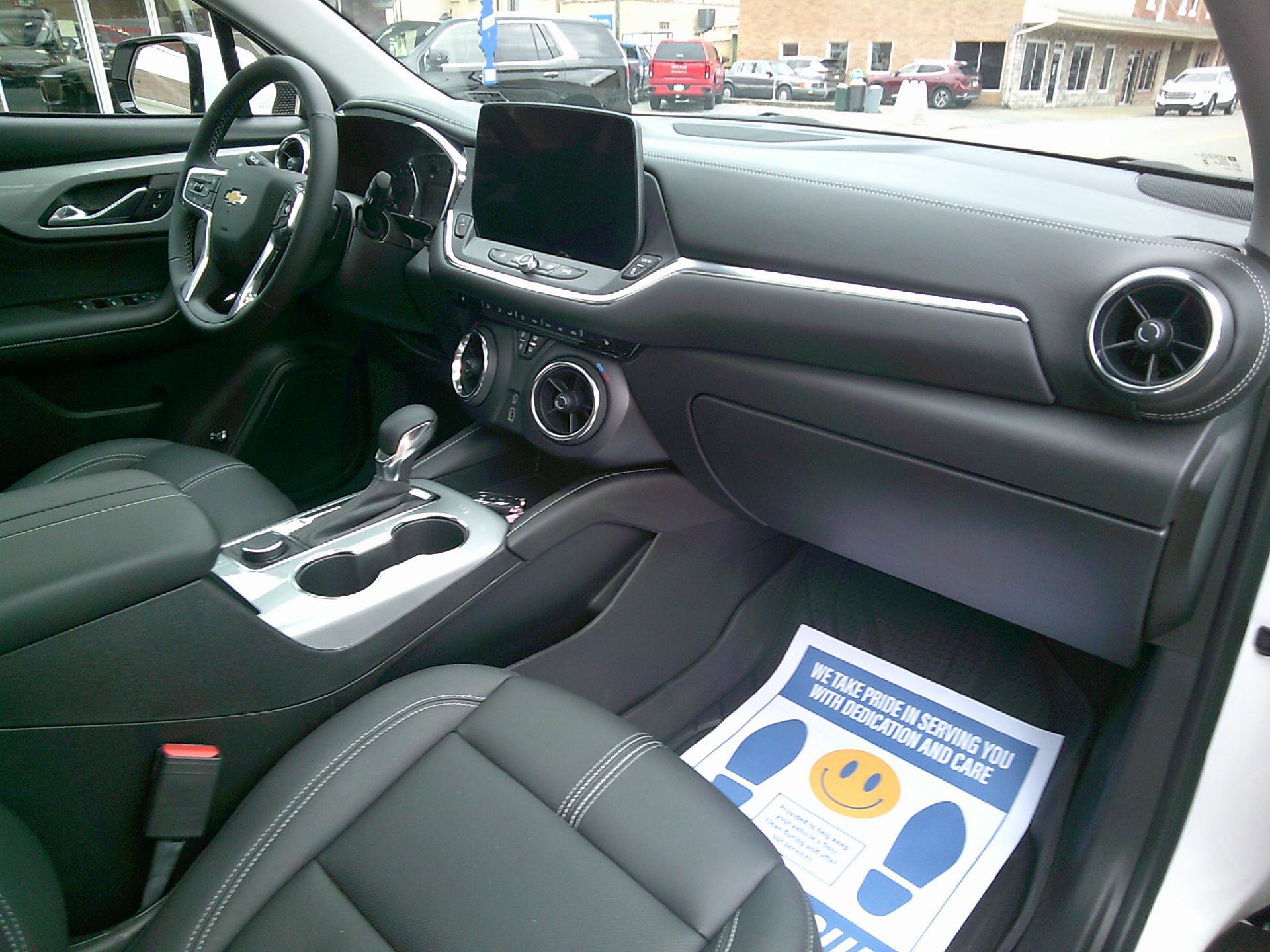 Certified 2024 Chevrolet Blazer LT w/ LPO, Floor Liner Package image 11