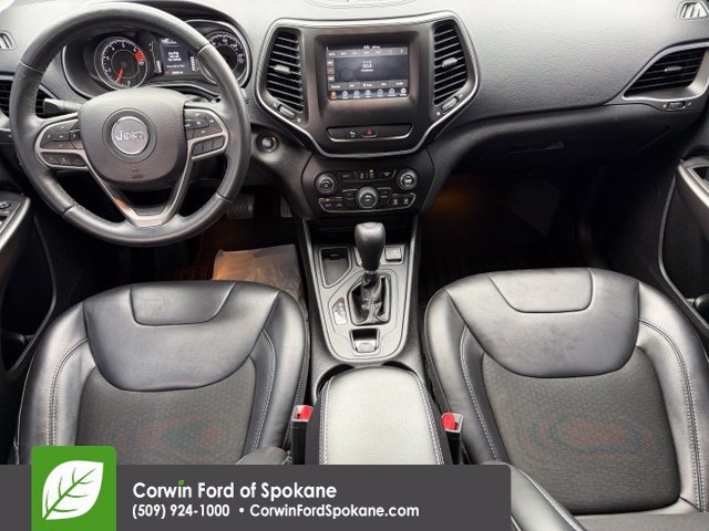 Used 2019 Jeep Cherokee Latitude Plus FWD image 14