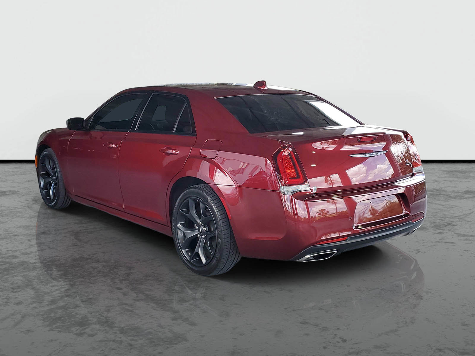 Certified 2023 Chrysler 300 Touring L w/ Comfort Group RWD image 3
