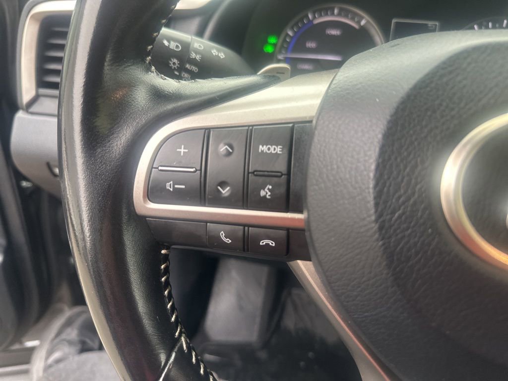 Used 2021 Lexus RX 450hL AWD w/ Premium Package image 16