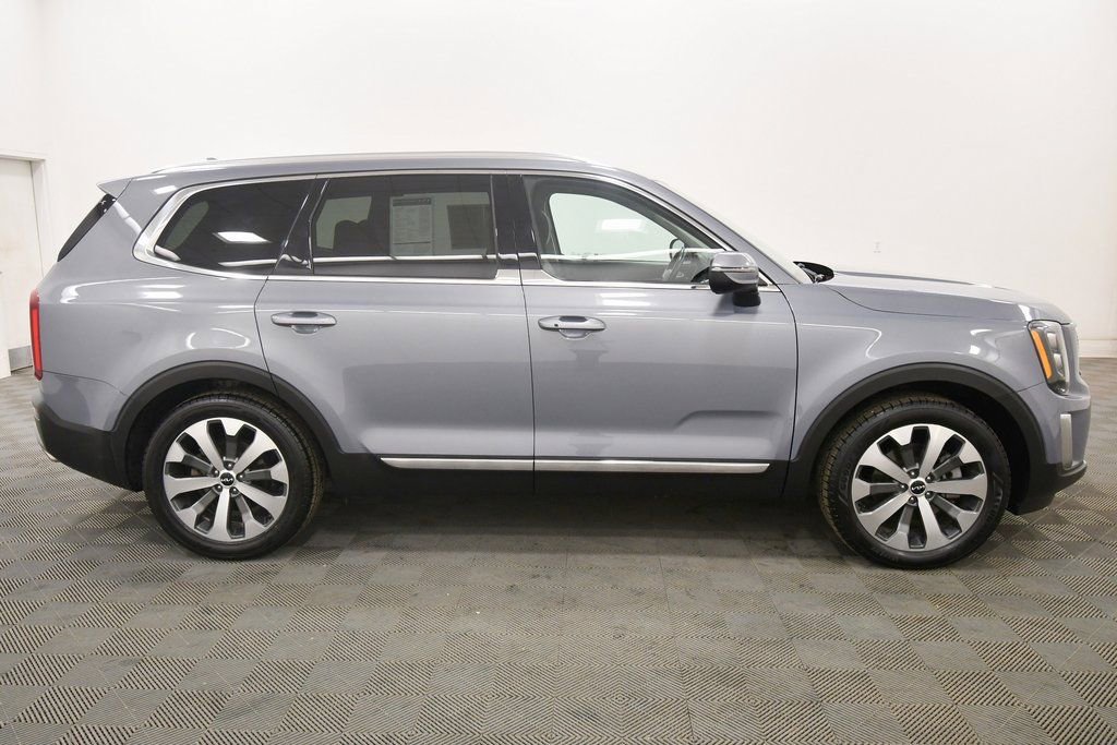 Certified 2022 Kia Telluride EX w/ EX Premium Package image 9