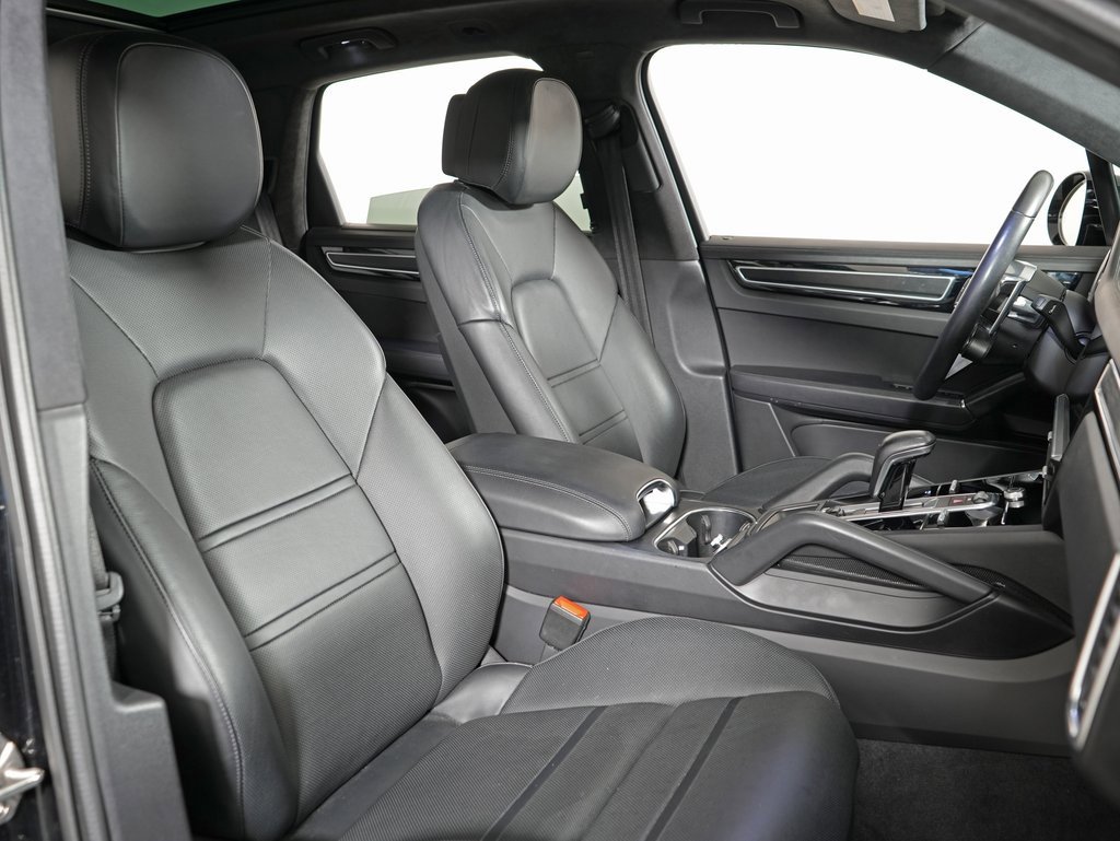 Certified 2021 Porsche Cayenne GTS image 37