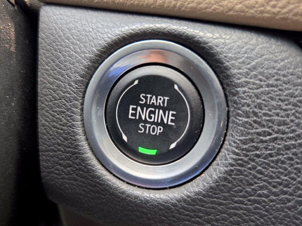 Used 2024 Cadillac XT4 Luxury FWD image 20