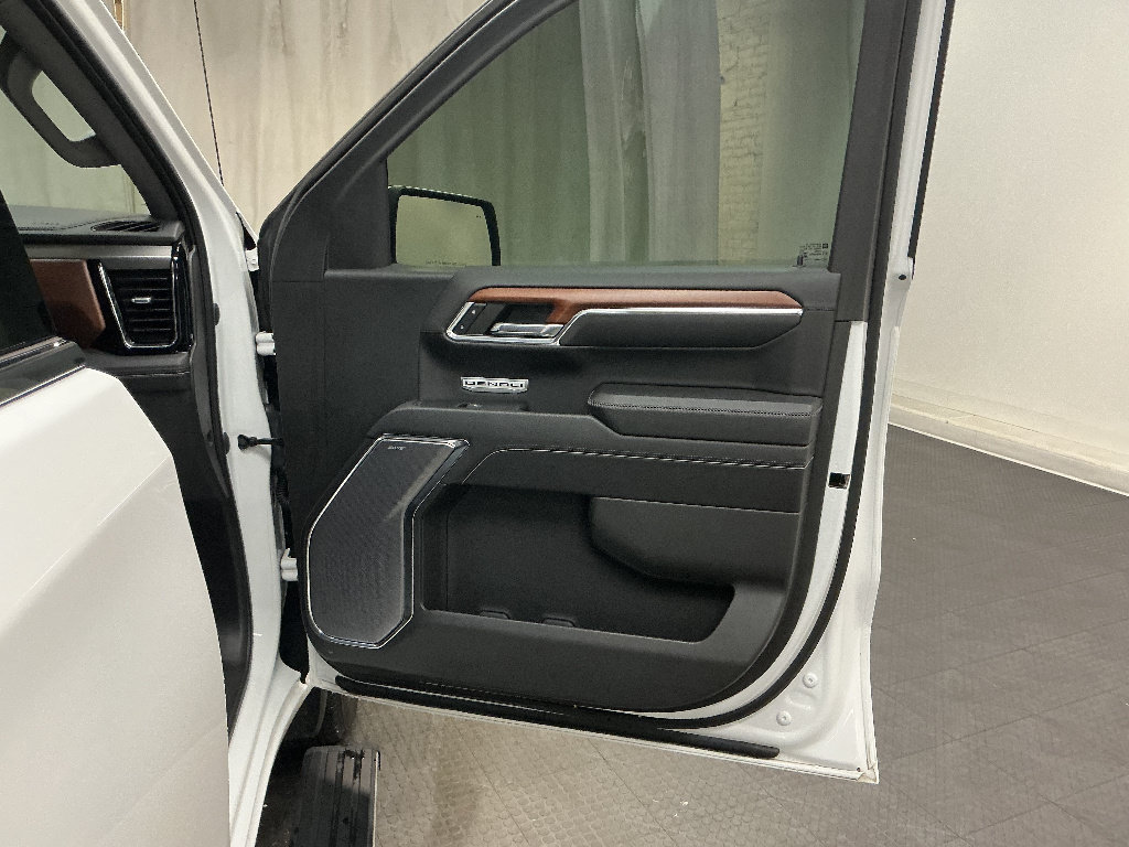 Used 2023 GMC Sierra 1500 Denali AWD/4WD image 29