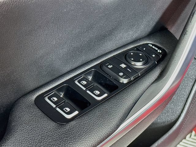 Used 2022 Kia Stinger GT1 RWD image 30