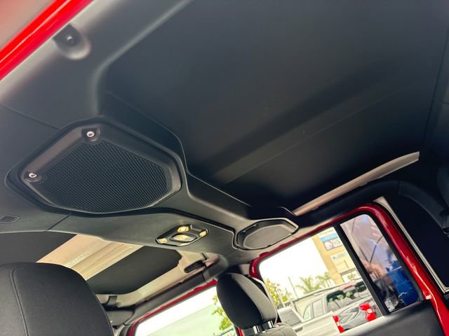 Used 2021 Jeep Gladiator Sport AWD/4WD image 34