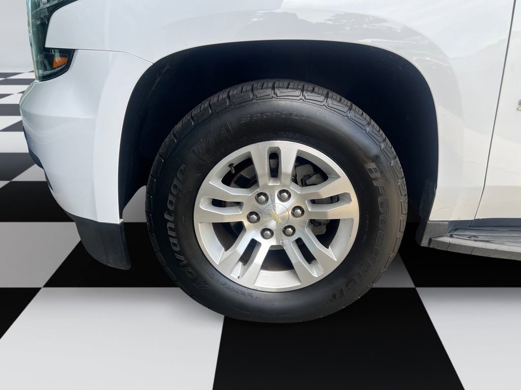Used 2018 Chevrolet Suburban LT RWD image 14