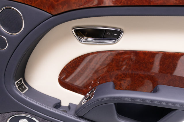Used 2017 Bentley Mulsanne RWD image 70