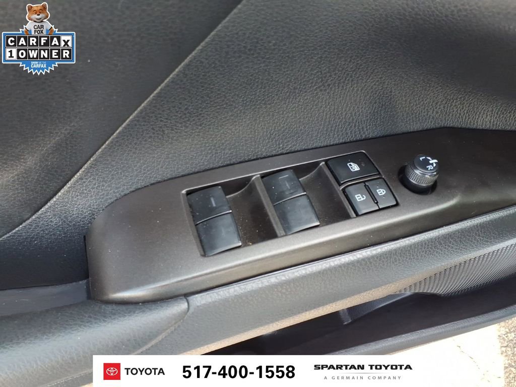 Used 2024 Toyota Camry SE FWD image 17