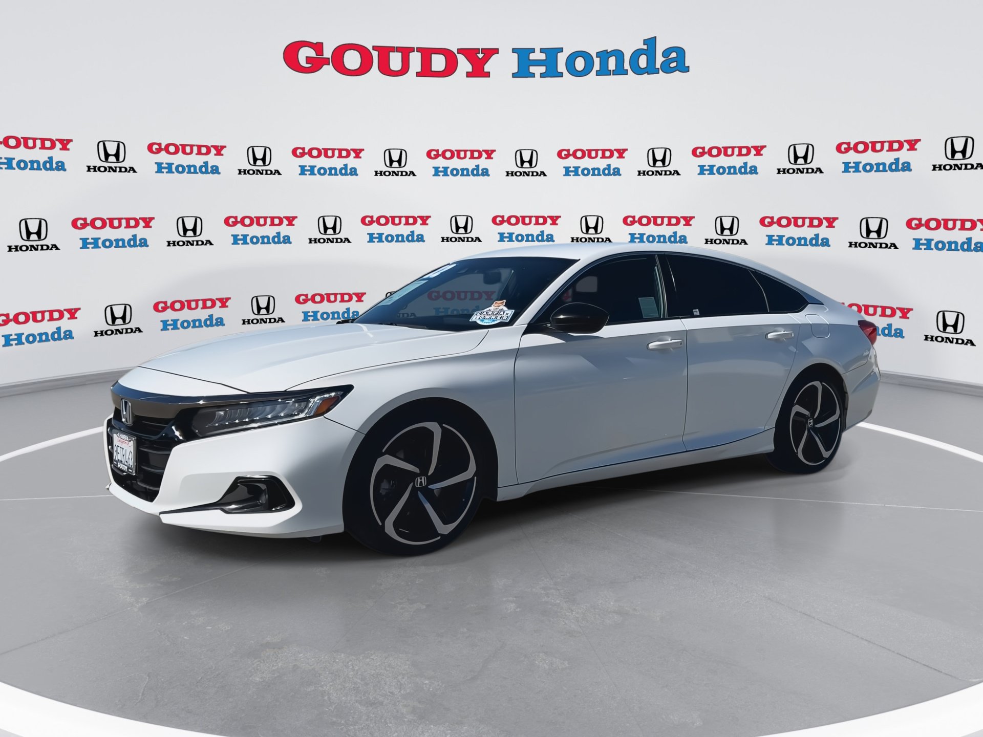 Used 2022 Honda Accord Sport image 4