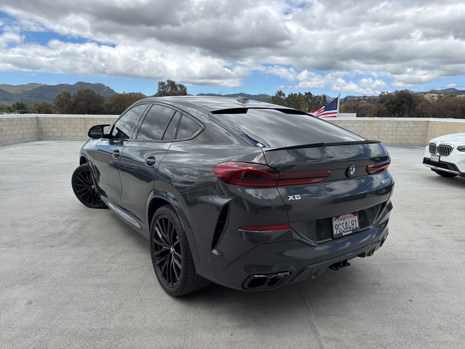 Certified 2024 BMW X6 M60i w/ Dynamic Handling Package AWD/4WD image 2