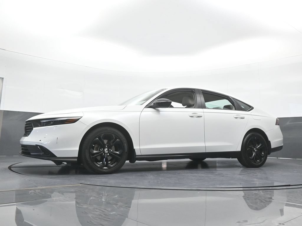 Used 2025 Honda Accord SE image 56