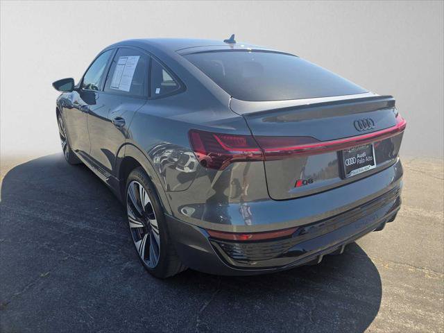 Used 2024 Audi Q8 e-tron Prestige w/ Prestige Package AWD/4WD image 5