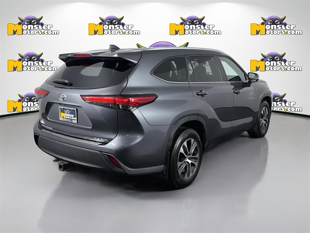 Used 2023 Toyota Highlander L image 5