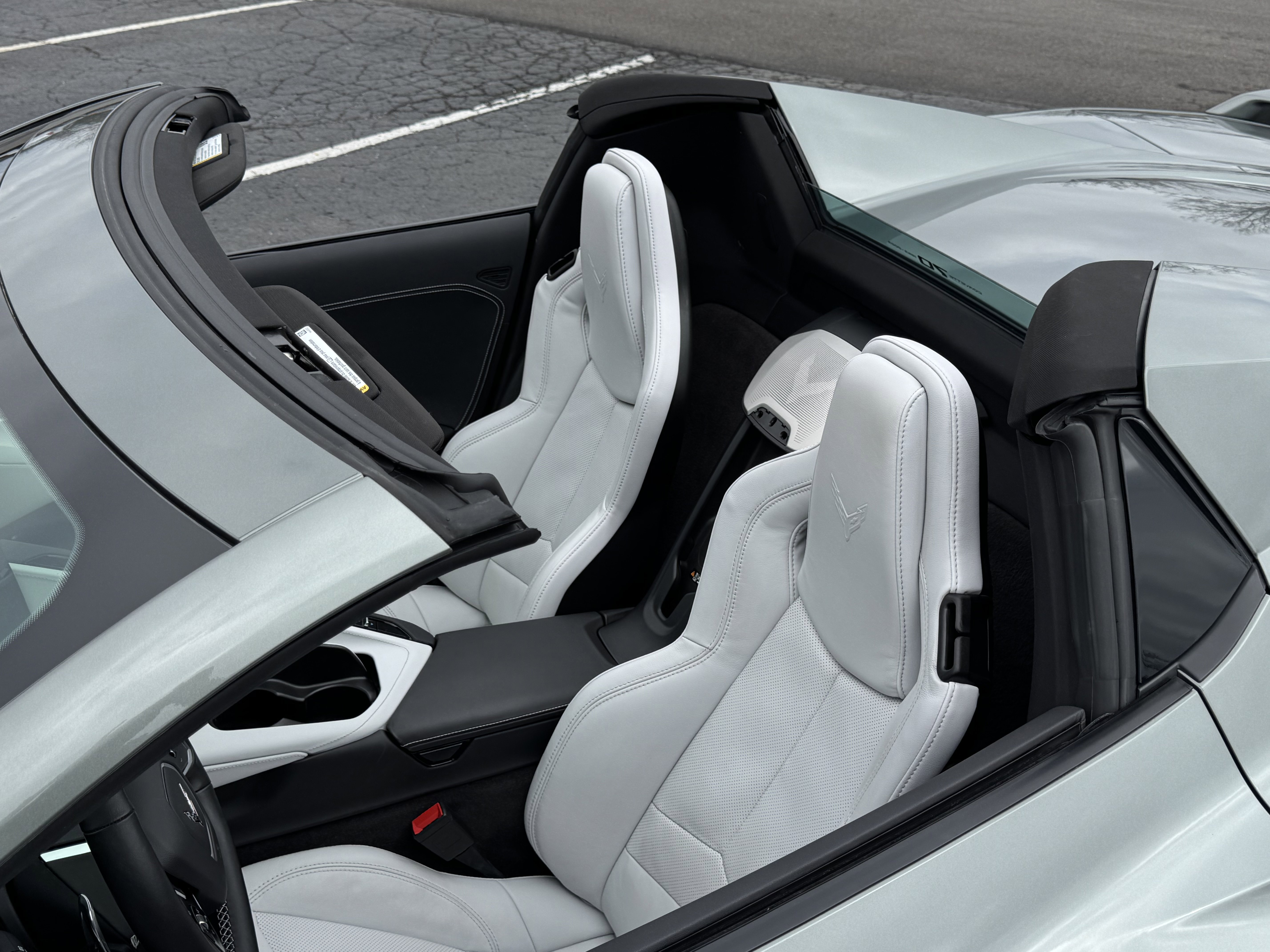 Used 2023 Chevrolet Corvette Stingray Preferred Conv w/ Z51 Performance Package image 3