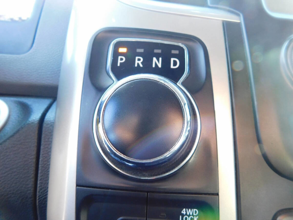 Used 2016 RAM 1500 Classic SLT w/ Luxury Group image 15